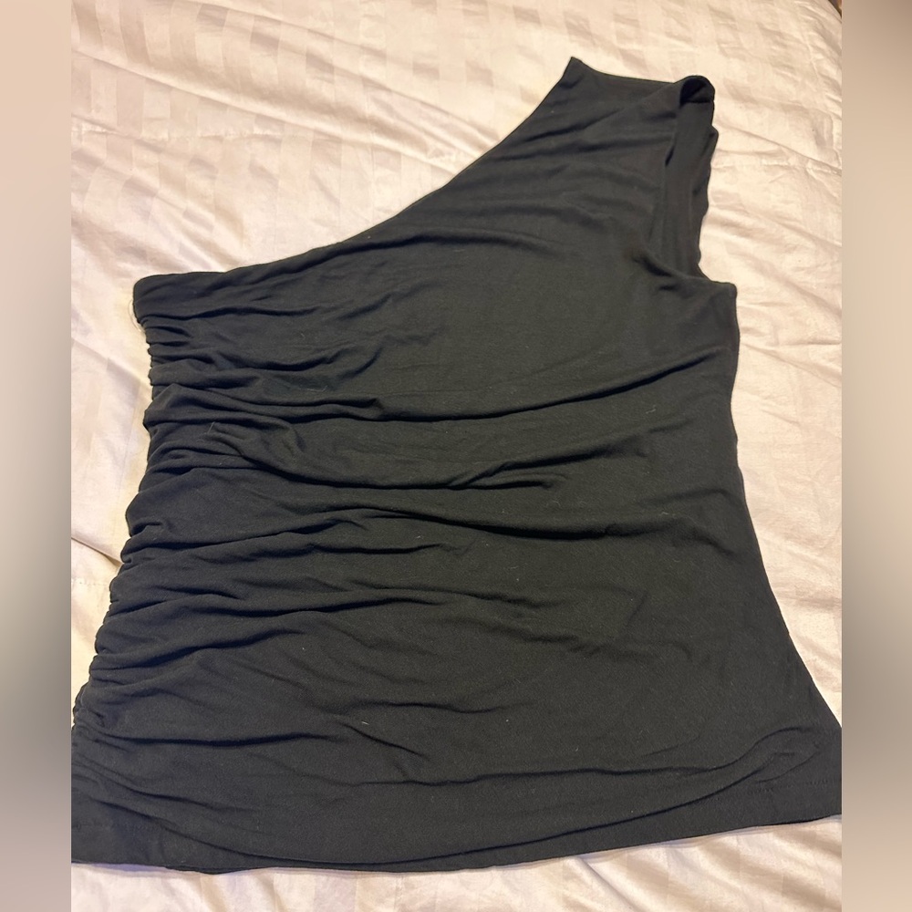 Old navy one shoulder NWT top